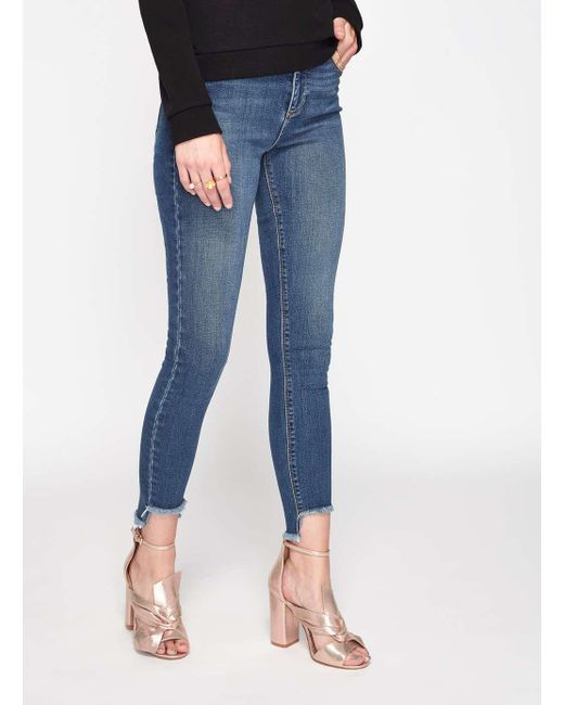 Miss selfridge jeans sale Shop the latest trends, going out fashion, dresses, blouses, trousers, skirts and petite clothing at Miss Selfridge. A wide range of sizes and new lines added daily.